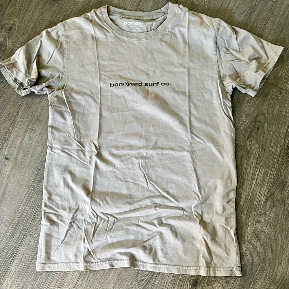 Boneyard Surf Co. Martha’s Vineyard T-Shirt Size Small
Unisex men’s women’s tee - Picture 2 of 4